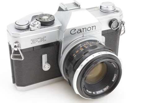 Canon 35mm slr camera - 35mm,