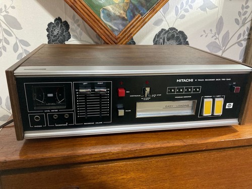 Hitachi track player - hitachi, 8