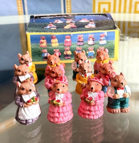 Resin bear figurine set - resin,