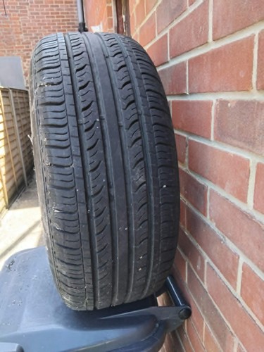 Five 225 60r16 tyres - 225/60r16, with