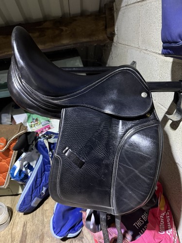 Harry dabbs dressage saddle - dabbs,