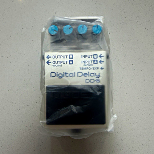 Boss digital delay pedal - dd-8,