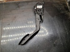 VOLVO V40  ACCELERATOR PEDAL