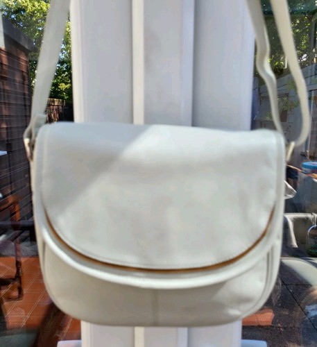 Clarks small cream genuine - clarks,