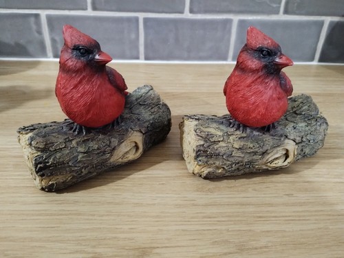 Pair resin wall hanging - pair,