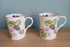 Pair of Fine Bone China Mugs by Kingsbury of Staffordshire 