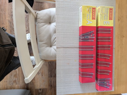 Hornby track packs e - track,