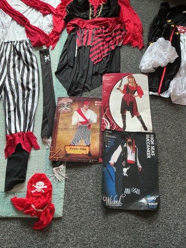 Bundle pirate costumes - bundle,