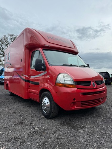 Equi babe coach built - built, –