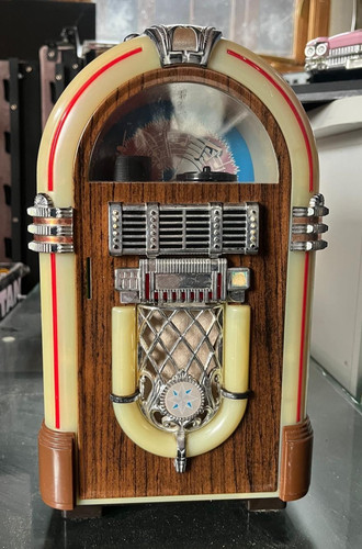 Wurlitzer minature jukebox - wurlitzer,