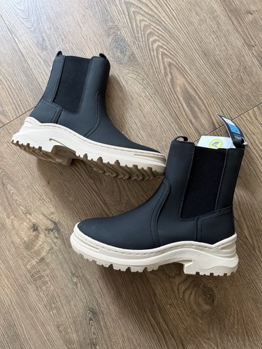 Women chelsea boots - women’s,