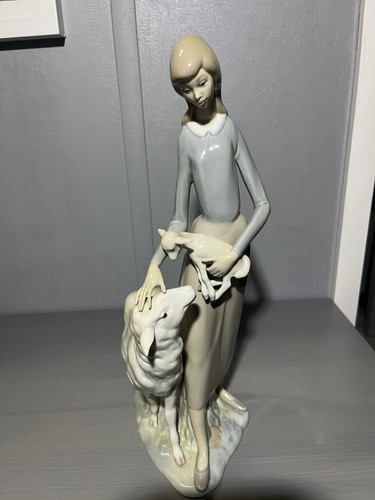 Rare early lladro porcelain - rare,