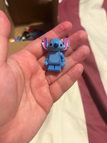 Lego disney stitch minifigure - stitch,