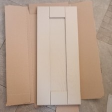 Used Howdens Tewkesbury Door 300x720 Cashmere Colour