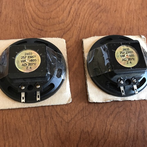 Small speaker 4 ohm - 2,,