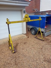 Frame Gantry Crane with Chain Engine Gearbox Hoist. car, boat, workshop