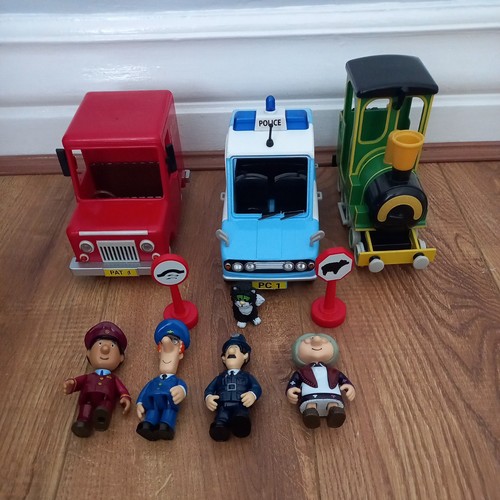 Postman pat greendale - pat, rocket