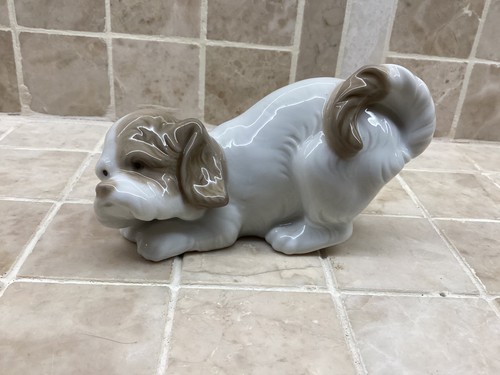 Attractive collectable lladro - attractive,