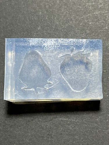 Strawberry silicone - ‘strawberry’,