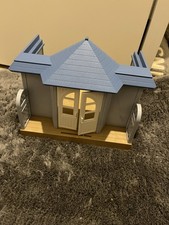 Sylvanian Families Pizza Parlour  Delivery And Restaurant Set With Accessories