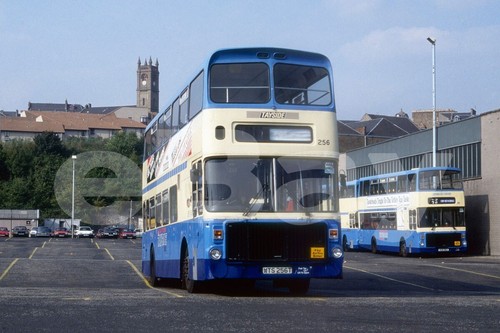 Bus photo tayside 256 - -,