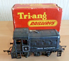 Vintage Tri-ang Shunter No 5