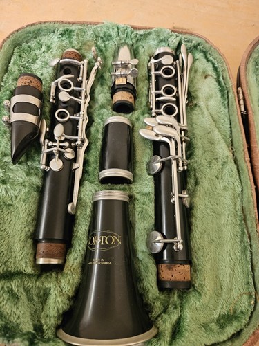 Clarinet corton complete with - clarinet,,
