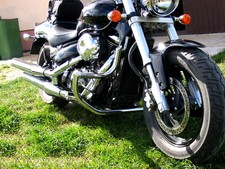 SUZUKI VZ800 MARAUDER / M800 INTRUDER ( 05-on ) CRASH BAR ENGINE GUARD W/ PEGS