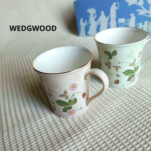Wedgwood wild strawberry - strawberry, mug