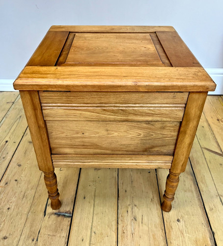 Small antique commode - small,, commode/side