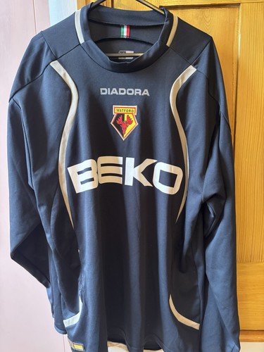 Watford goalkeeper shirt - watford,