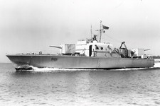 rp03239 - Royal Navy Warship - HMS Brave Borderer - print 6x4