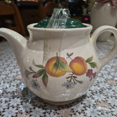 Vintage cloverleaf peaches - peaches, and
