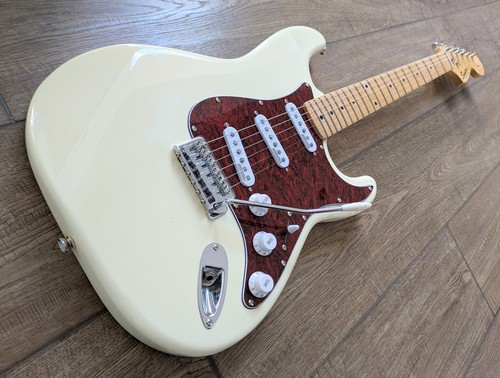 Stunning fender squier strat - fender,