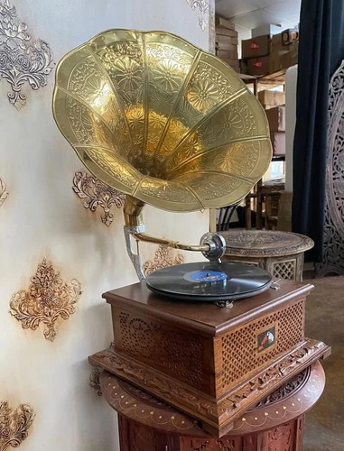 Hmv antique style gramophone - hmv,