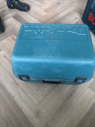 Makita 5704r circular saw 110v - circular,