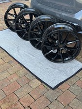 Set of 4 Genuine BMW 20" black alloys for BMW 8 series 