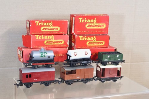 Triang rake horse box - 6, br