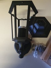 Outdoor Coachlight Wall