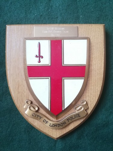 London police plaque - plaque, presented