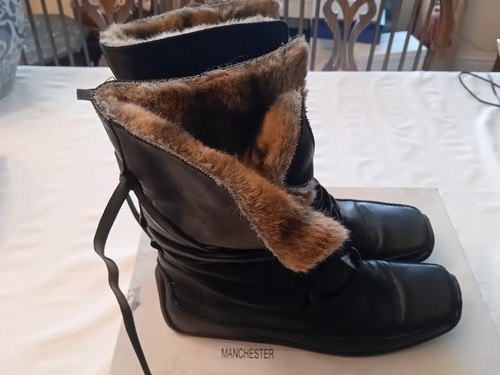 Russell bromley black - &,
