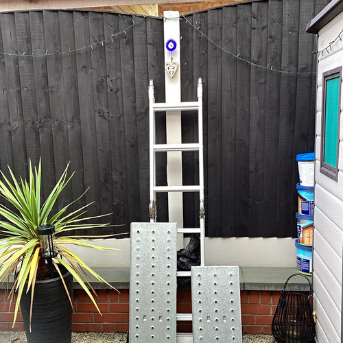 Aluminium straight ladder - aluminium,