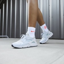 WOMENS NIKE AIR HUARACHE