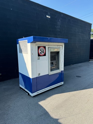Atm machine with outdoor - machine,