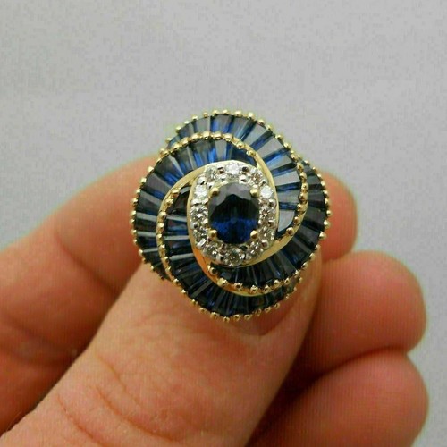 Oval cut blue sapphire - oval, &