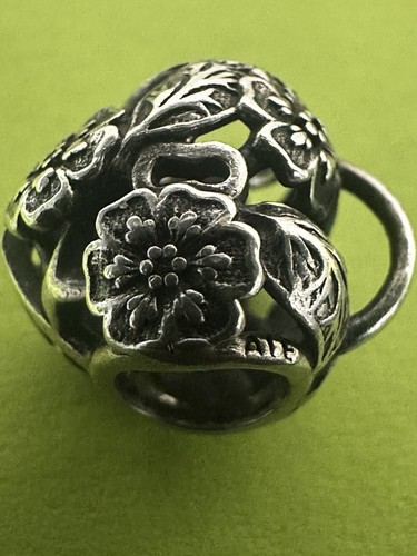 Pandora authentic love lock - pandora,
