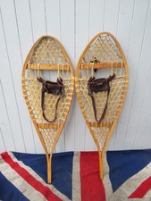 ANTIQUE VINTAGE WOODEN  CANADIAN SNOWSHOES SKI WINTER ALPINE BAR LODGE PUB EVENT