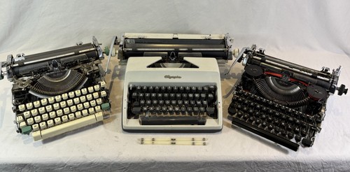 Lot olympia typewriters - lot,