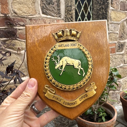 Heartland point crest - heartland,