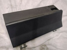 MERCEDES 190E GLOVEBOX LID BLUE (BdRm,e28)